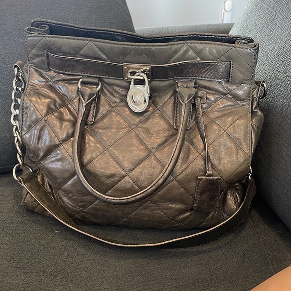 Micheal kors bag - Picture 2 of 4
